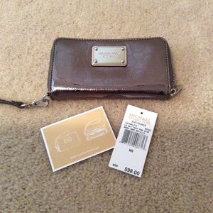 Michael Kors wristlet